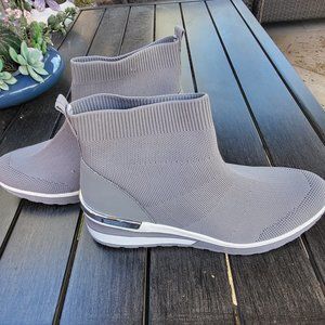 Slip-On Loradonna Sneaker Booties